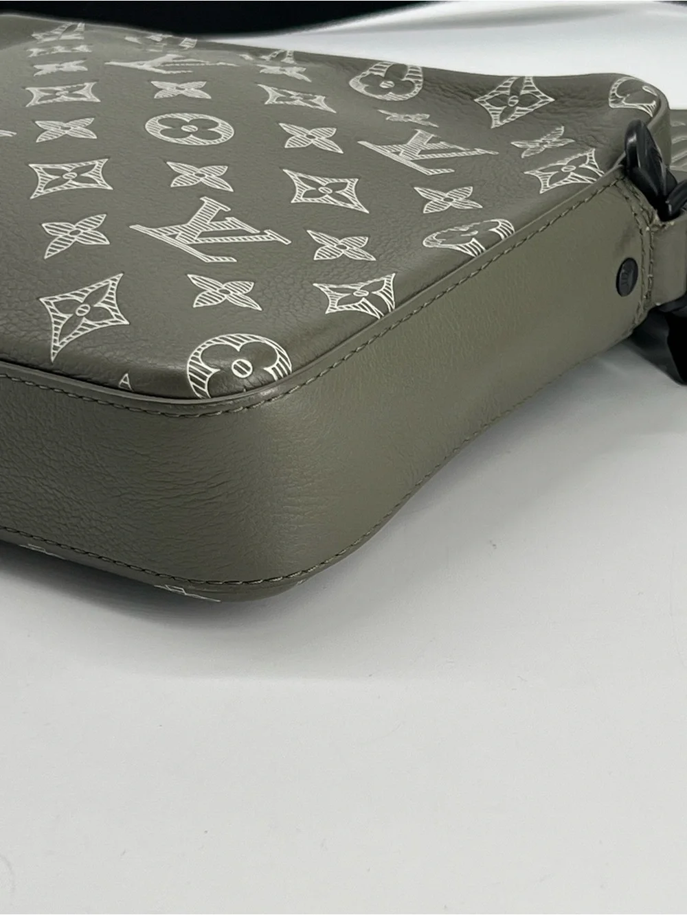 Louis Vuitton Trio Messenger Monogram Shadow Ink Green Bag